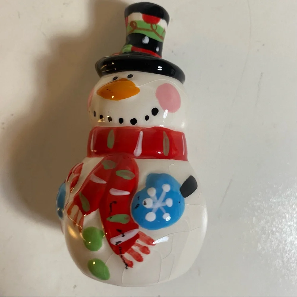 Vintage Pier 1 Imports Santa & Snowman Salt & Pepper Shakers 3.75” Height